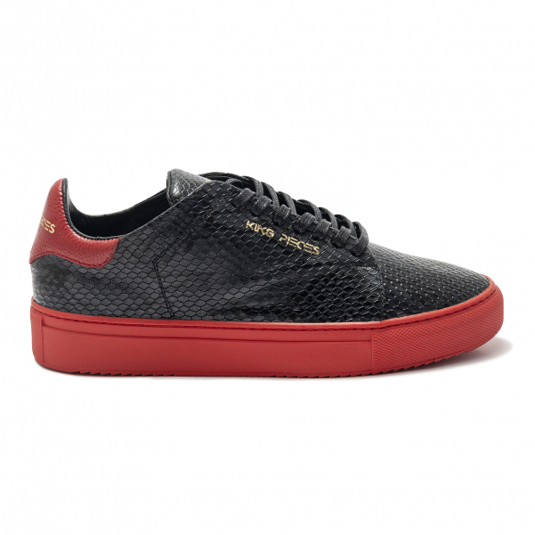 Alternative view of Lourdes Black&Red